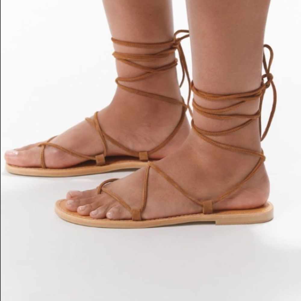 Urban Outfitters UO Margerite Tan Suede Strappy Lace Up Sandals 6